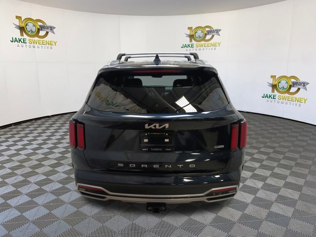 Used 2022 Kia Sorento S image 9