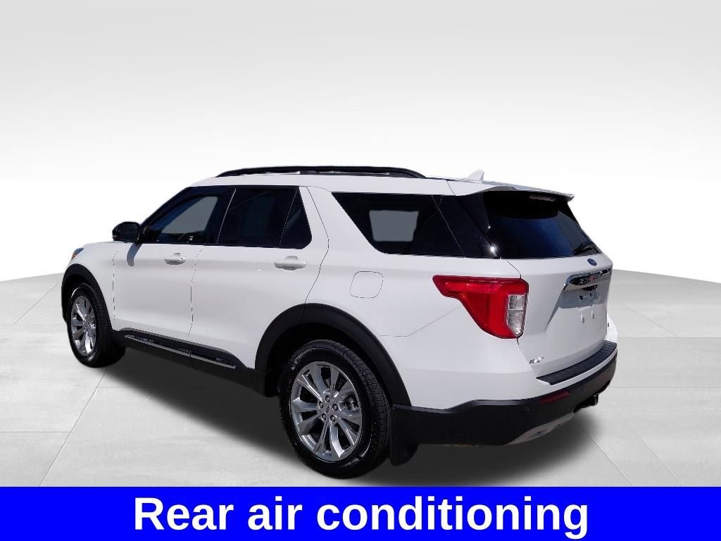 Used 2023 Ford Explorer XLT w/ Equipment Group 202A AWD/4WD image 16