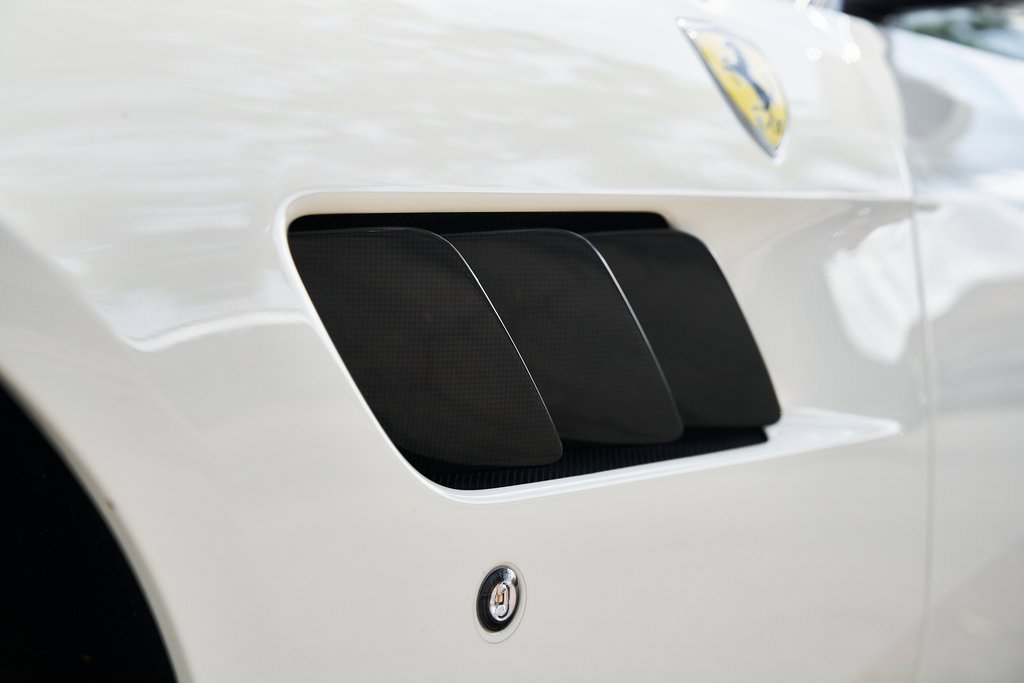 Used 2019 Ferrari GTC4Lusso T image 8
