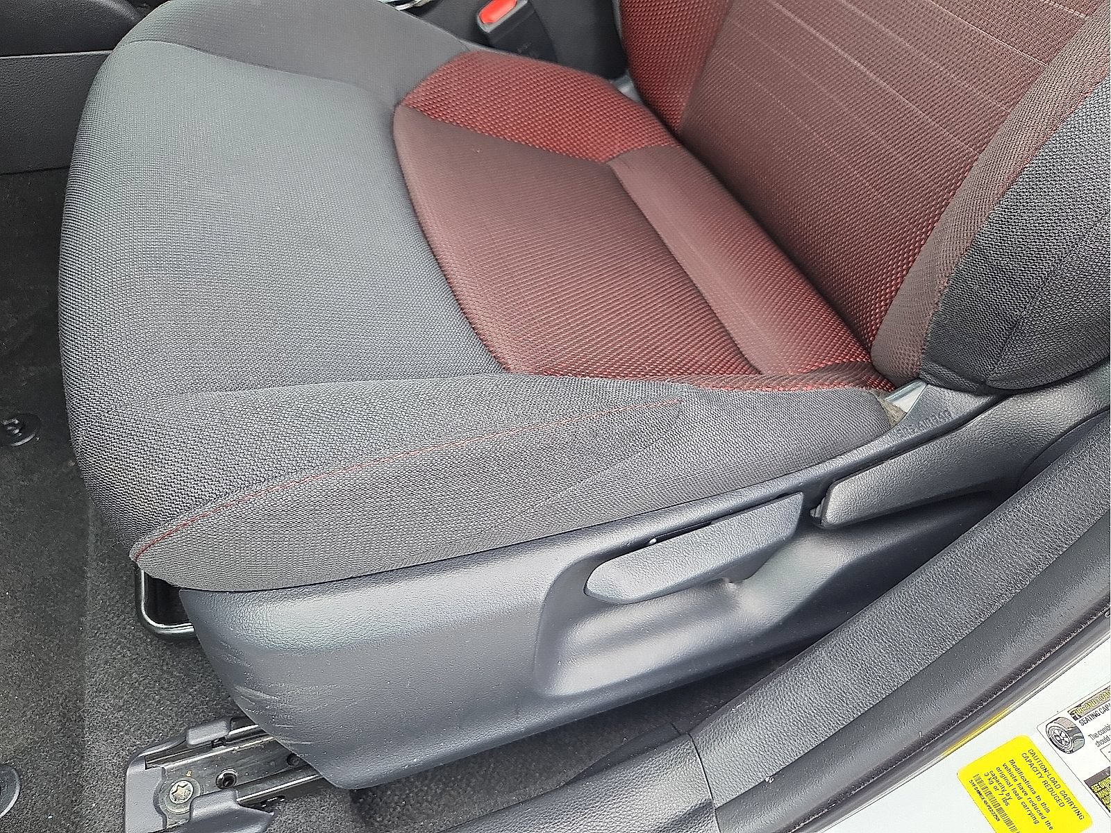 Used 2025 Toyota Corolla SE FWD image 14