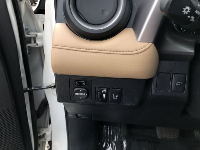 Used 2017 Toyota RAV4 Limited AWD/4WD image 35