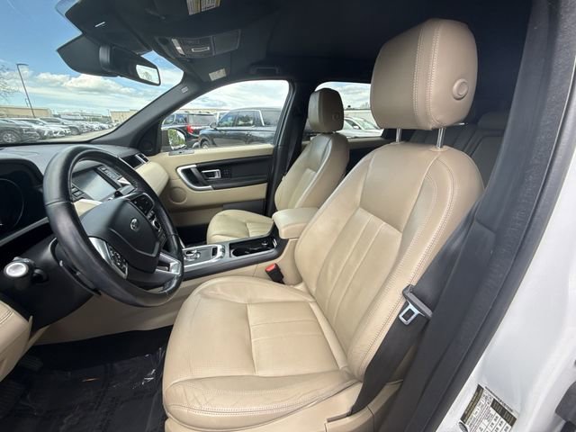 Used 2016 Land Rover Discovery Sport HSE image 11