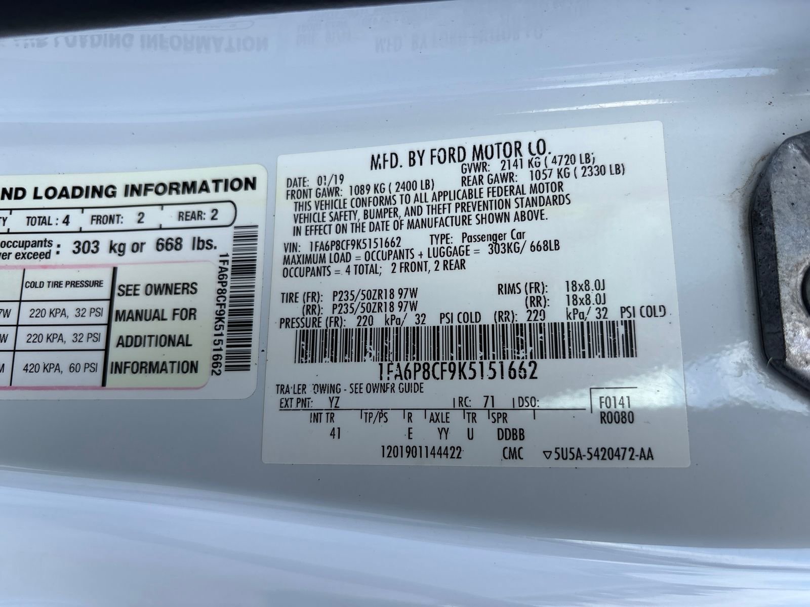 Used 2019 Ford Mustang GT Premium RWD image 30