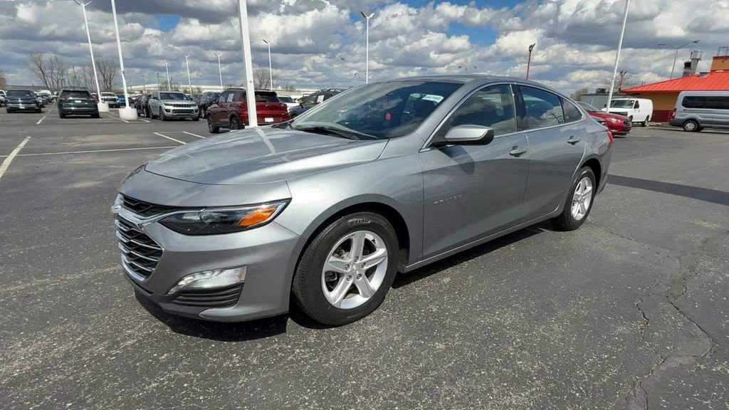 Used 2024 Chevrolet Malibu LT FWD image 4