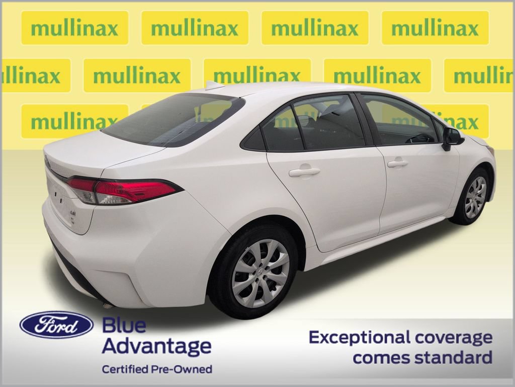Used 2020 Toyota Corolla LE FWD image 3