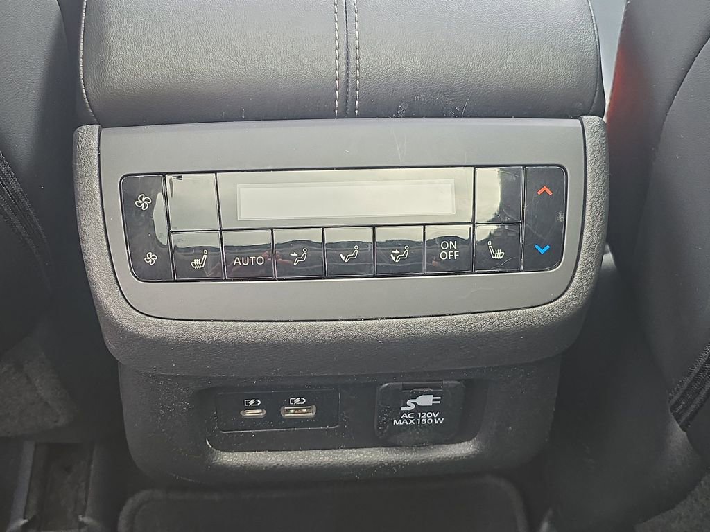 Used 2025 Nissan Pathfinder Platinum w/ Cargo Package FWD image 19