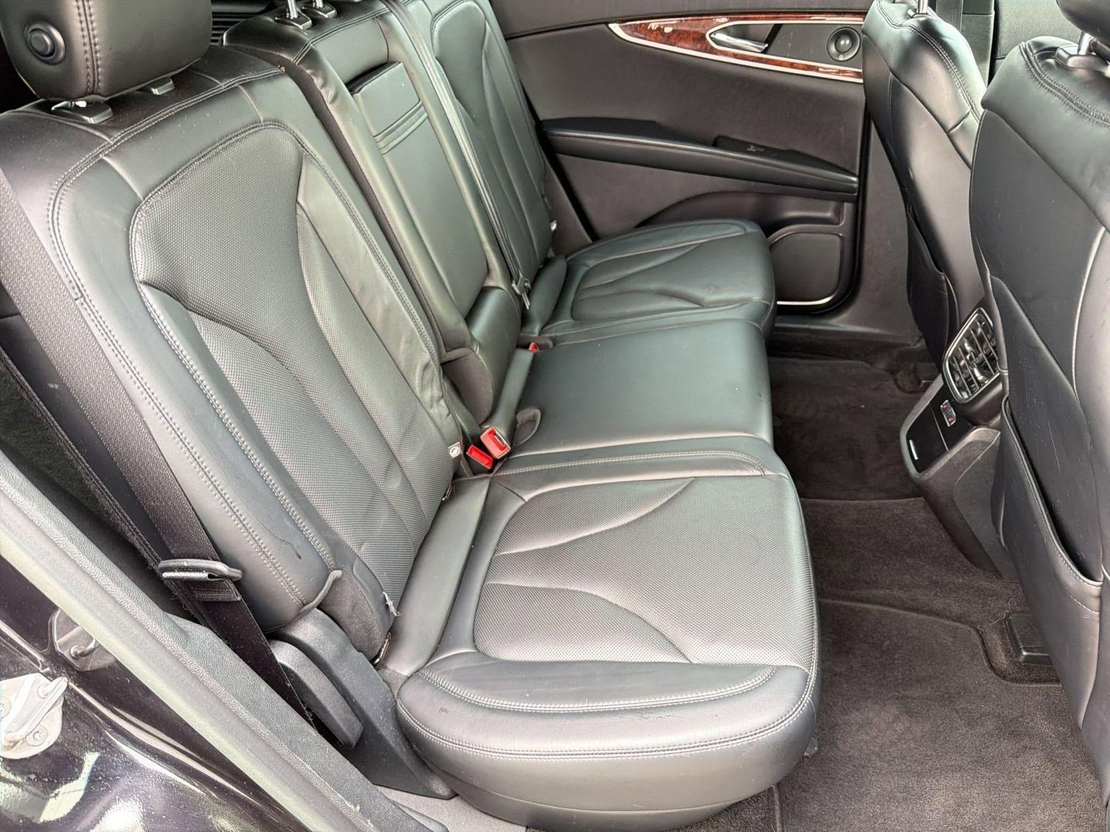 Used 2020 Lincoln Nautilus Reserve w/ Equipment Group 201A FWD image 28