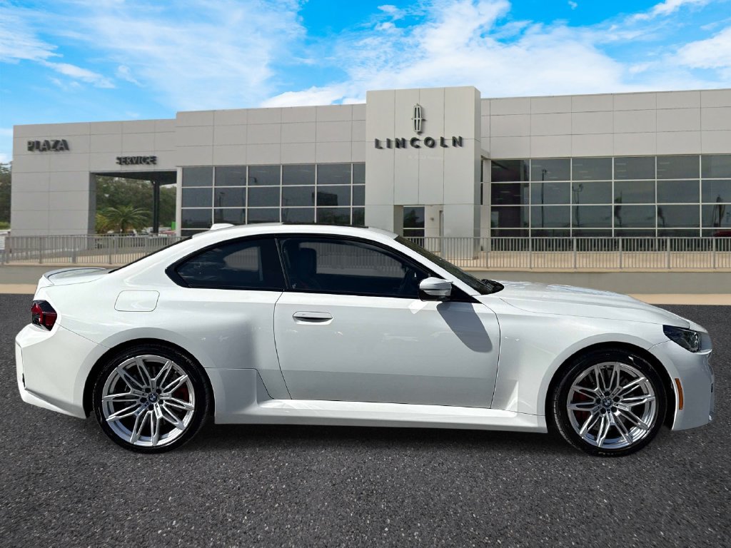 Used 2026 BMW M2 w/ Lighting Package RWD image 2