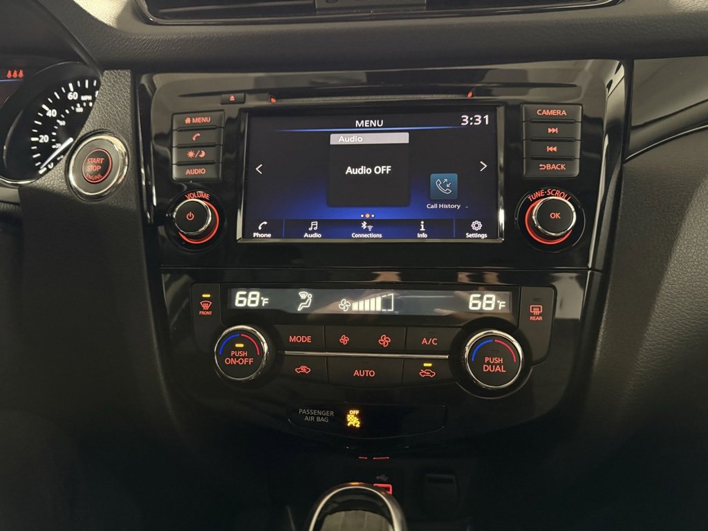 Used 2020 Nissan Rogue Sport SV image 14