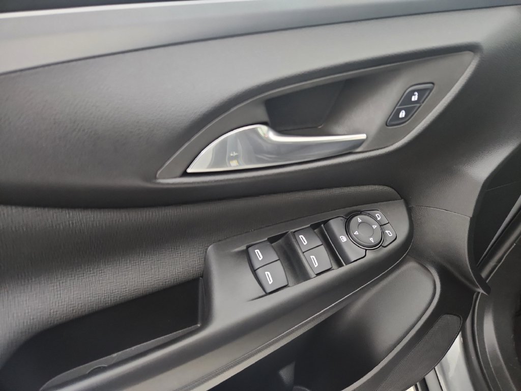 Used 2026 Buick Envista Preferred FWD image 23