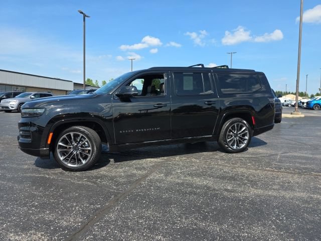 Used 2025 Jeep Grand Wagoneer L Series III w/ Rear Seat Video Group 1 AWD/4WD image 3