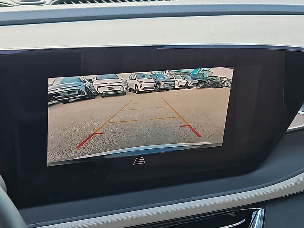 Used 2025 Buick Envista Avenir FWD image 16