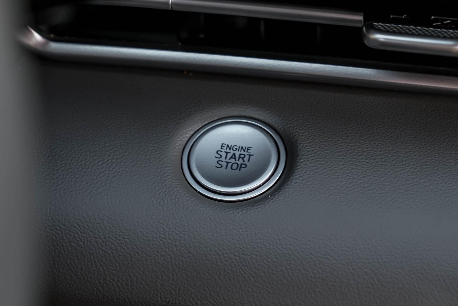 Used 2023 Hyundai Elantra SEL FWD image 18
