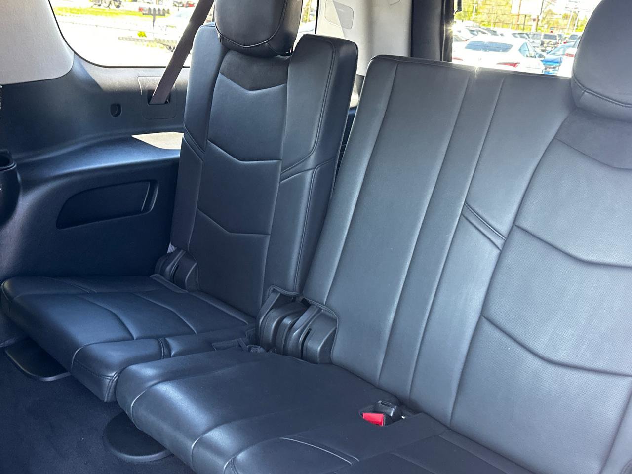 Used 2017 Cadillac Escalade ESV Premium Luxury AWD/4WD image 21