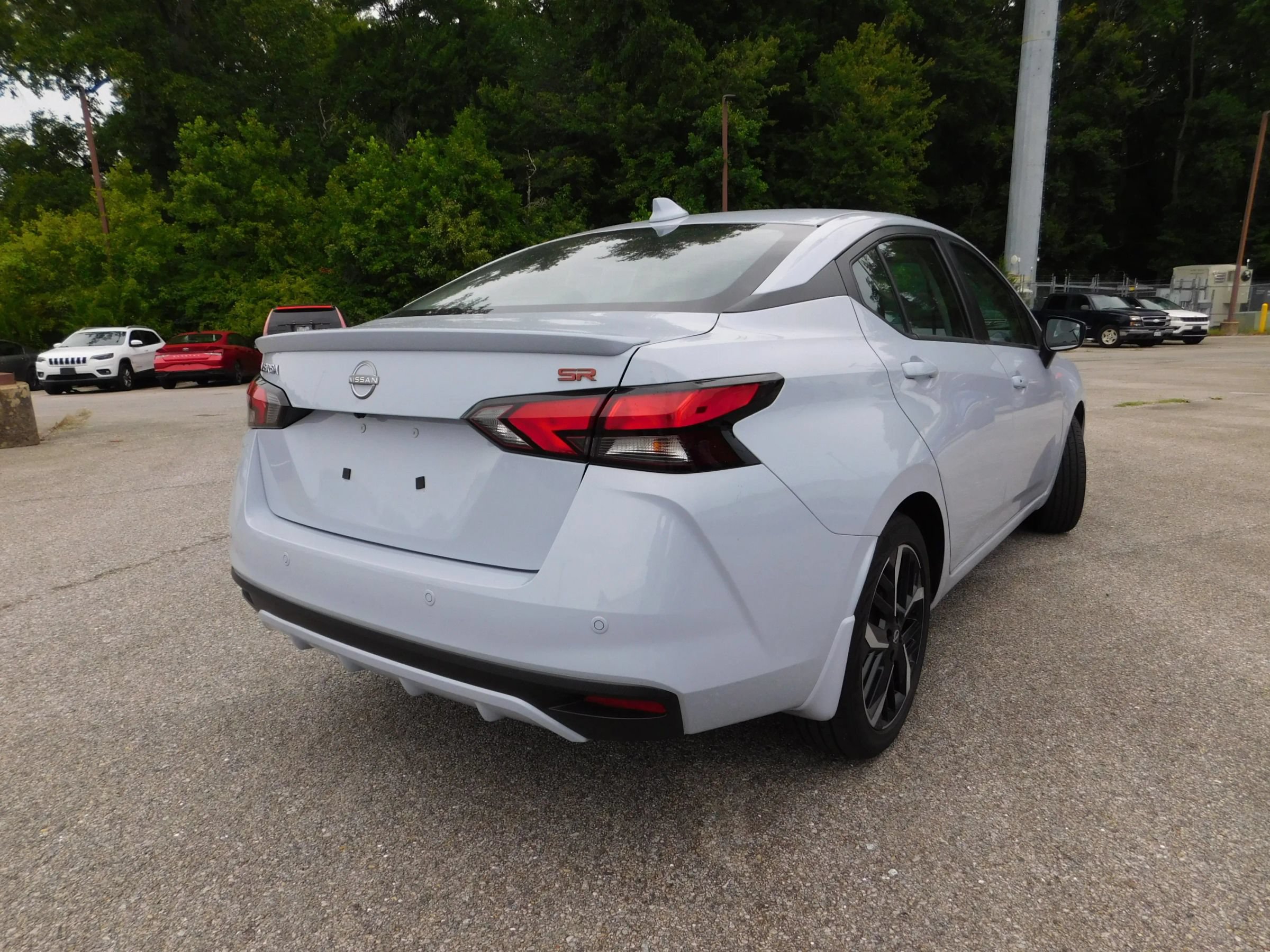 Used 2025 Nissan Versa SR w/ Trunk Package FWD image 6