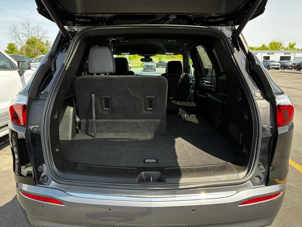 Used 2023 Buick Enclave Essence AWD/4WD image 39