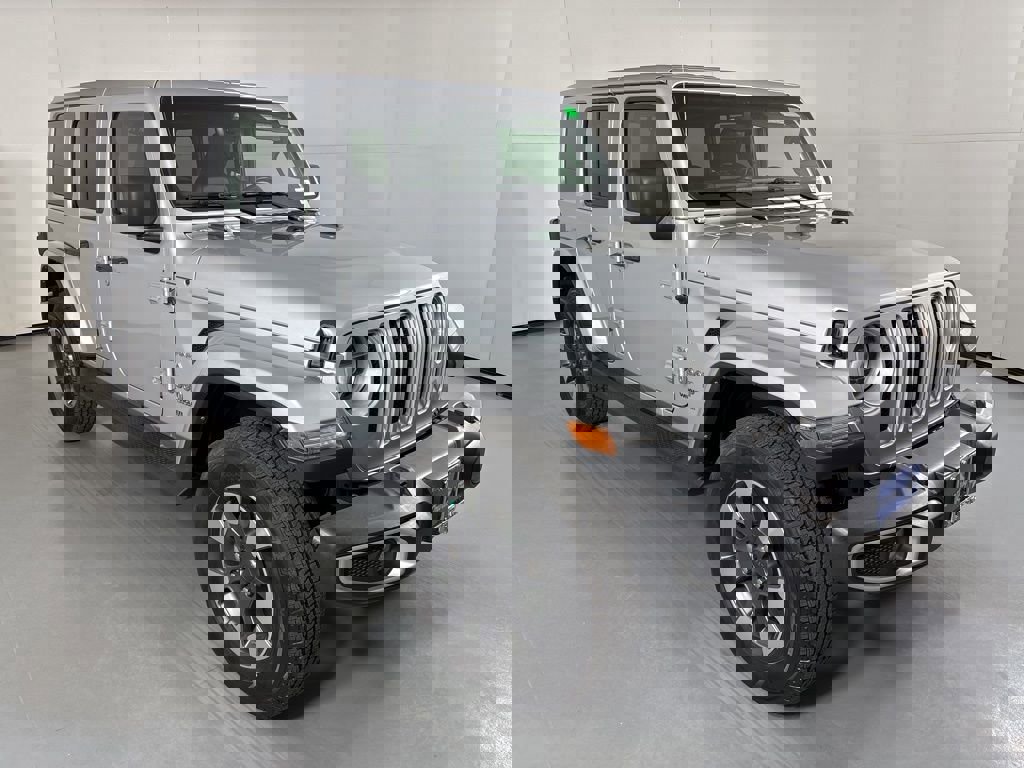 Used 2022 Jeep Wrangler Unlimited Sahara w/ LED Lighting Group image 2