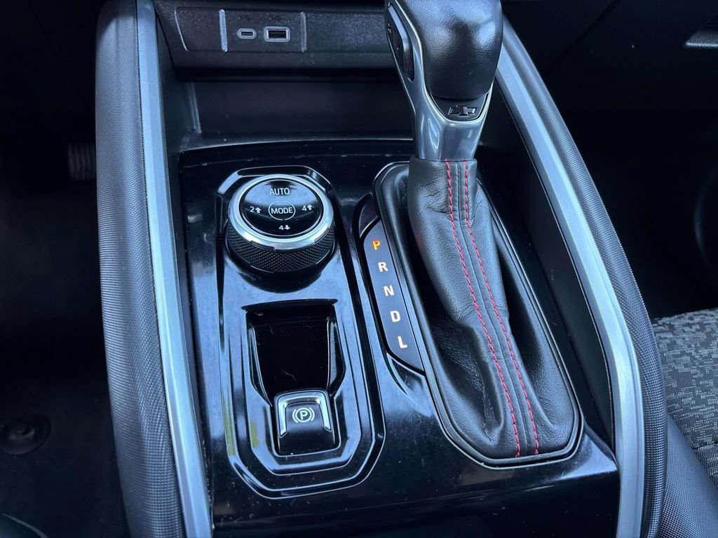 Used 2023 Chevrolet Colorado Z71 w/ Z71 Convenience Package 2 AWD/4WD image 24