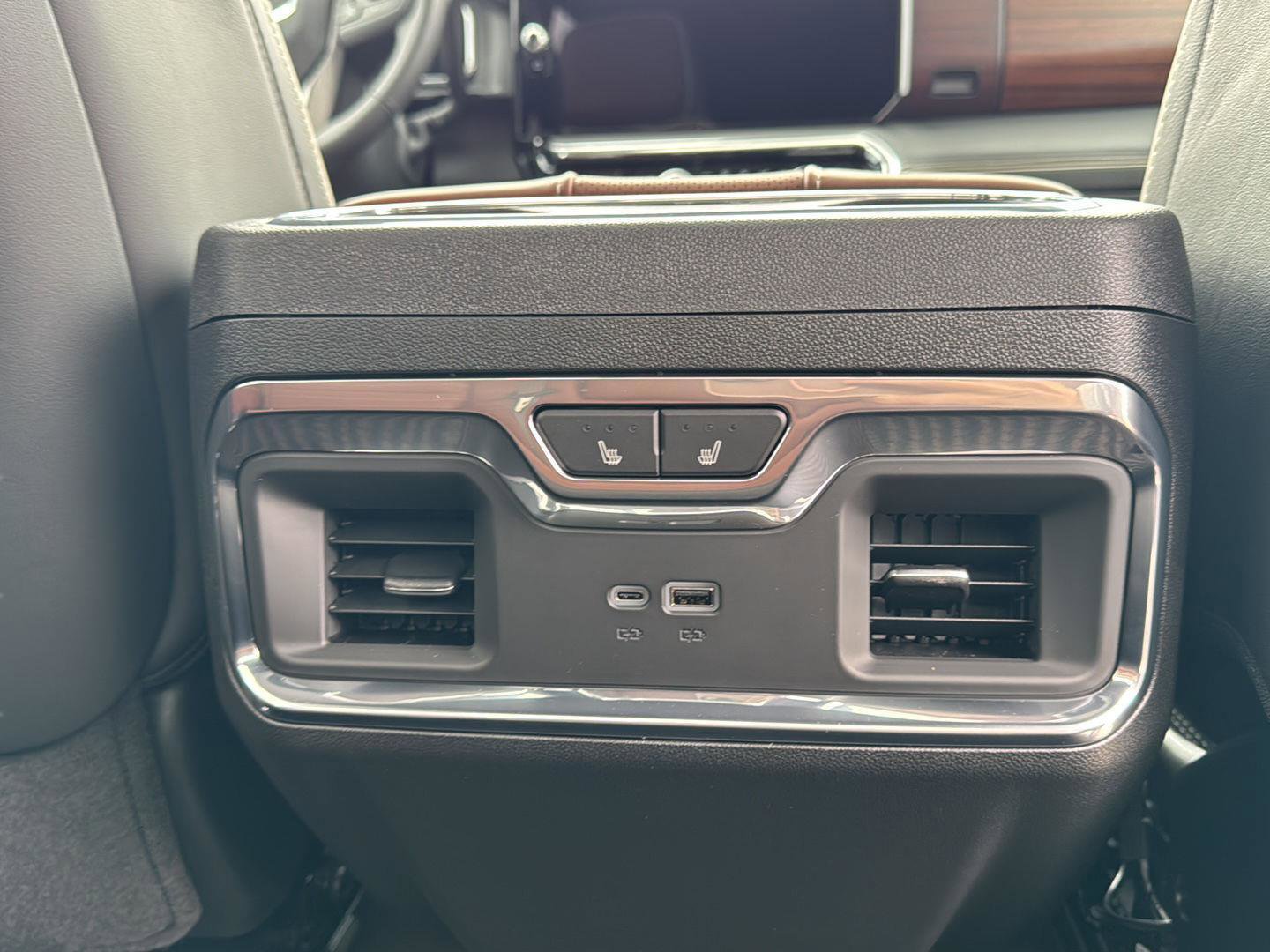 New 2026 GMC Sierra 3500 Denali Ultimate image 30