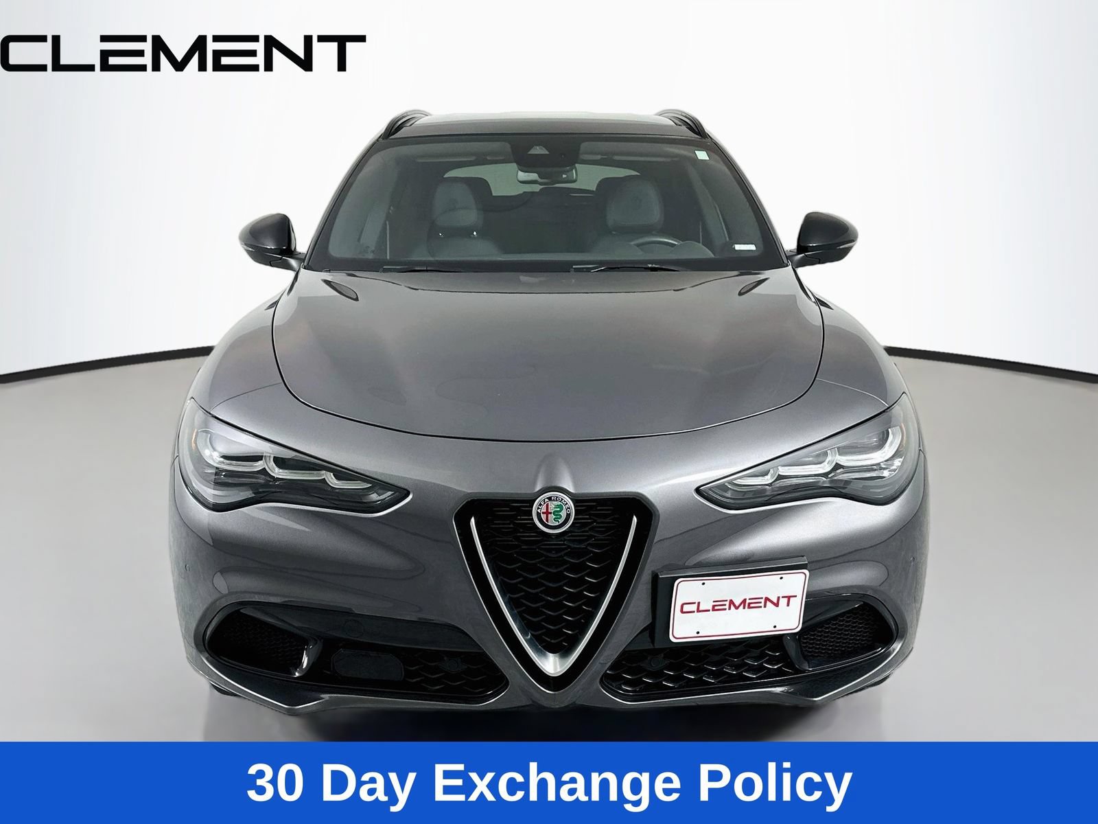 Used 2024 Alfa Romeo Stelvio Ti AWD/4WD image 3