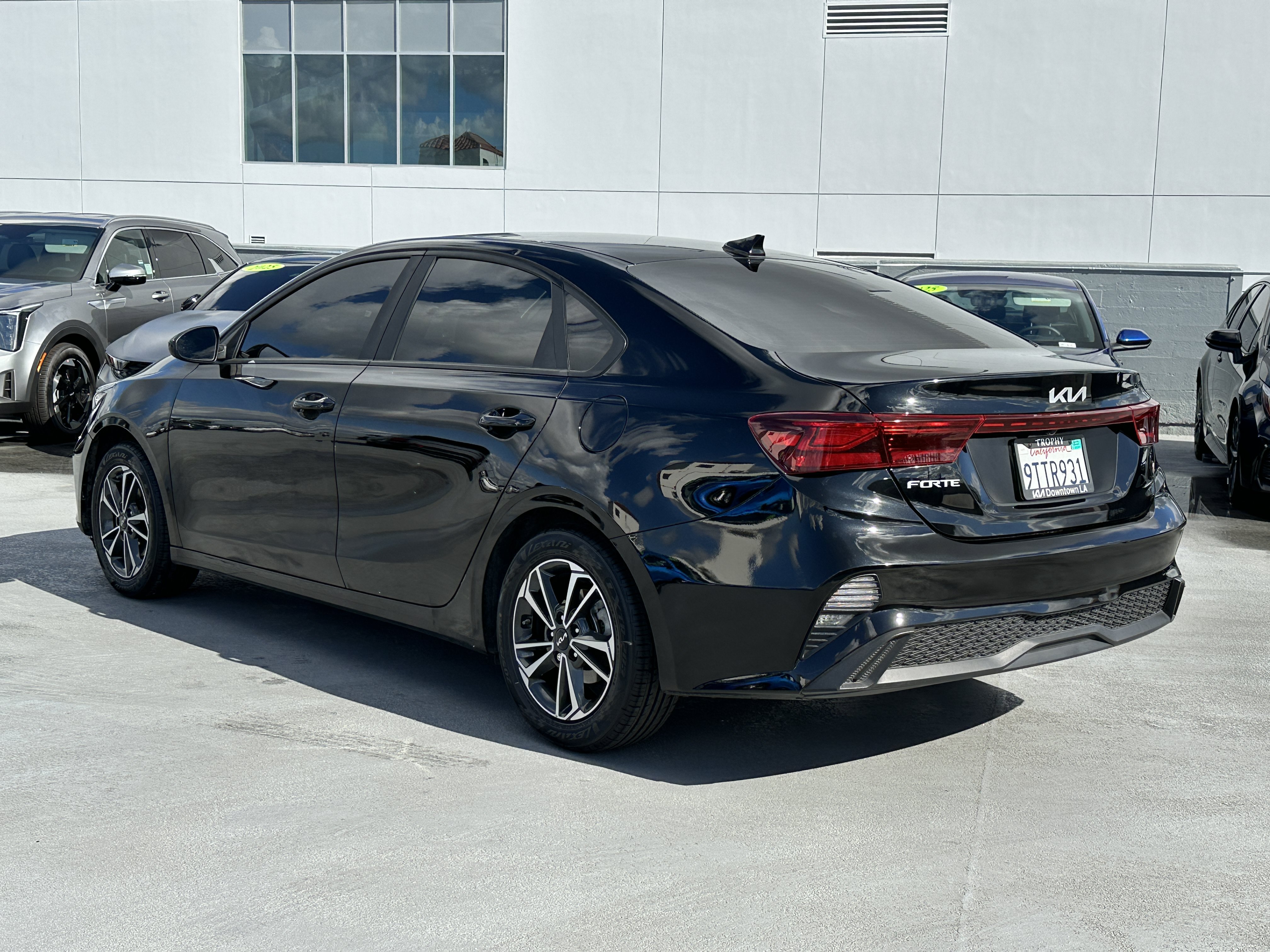 Certified 2023 Kia Forte LXS FWD image 4