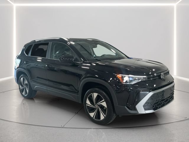 New 2026 Volkswagen Taos SE AWD/4WD image 8