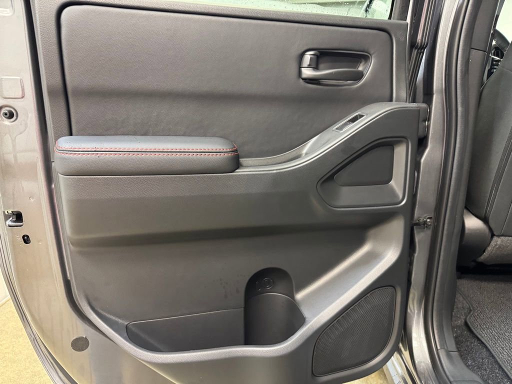 New 2026 Nissan Frontier PRO-4X w/ Pro-4x Convenience Package image 15