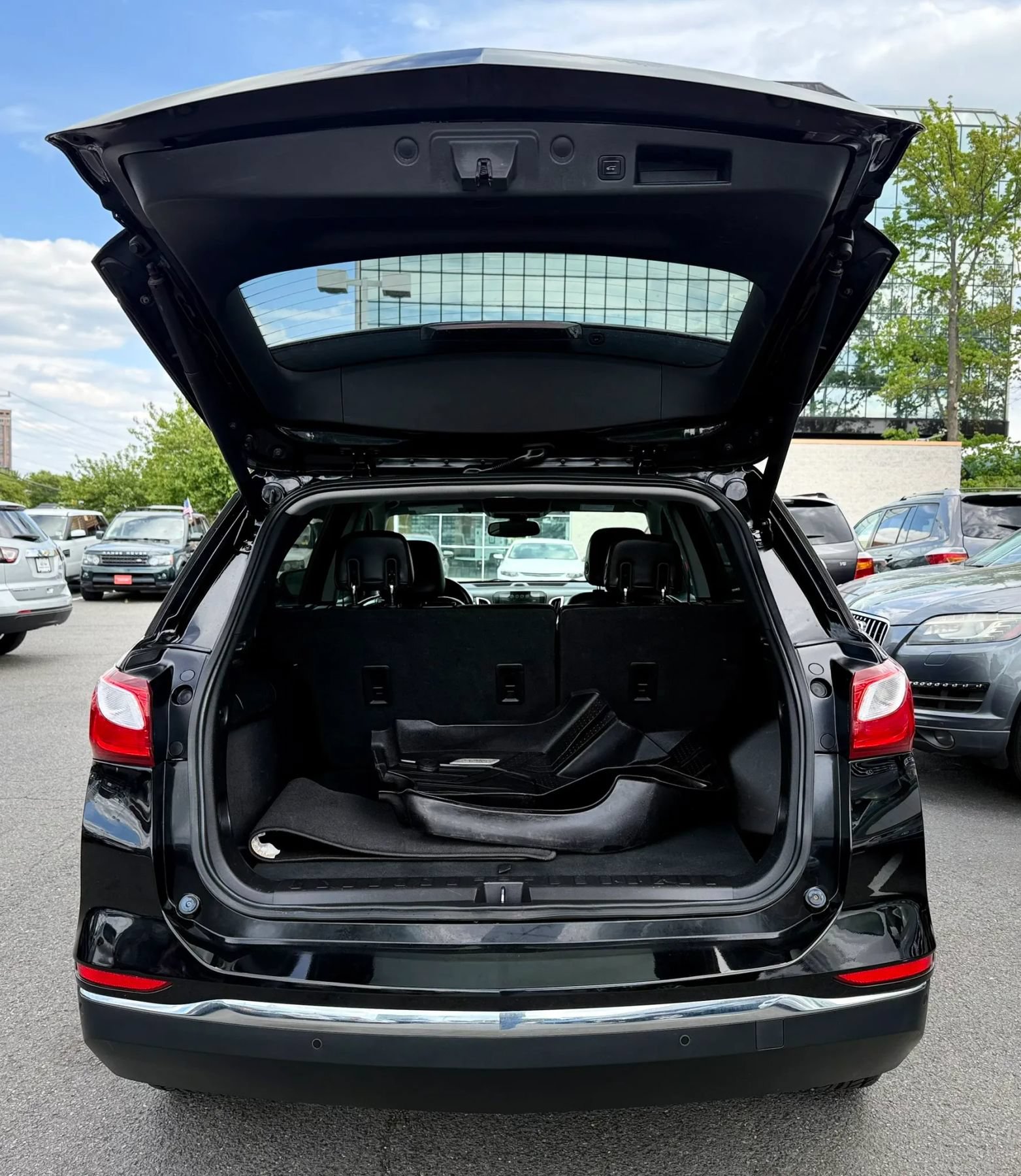 Used 2018 Chevrolet Equinox Premier AWD/4WD image 44