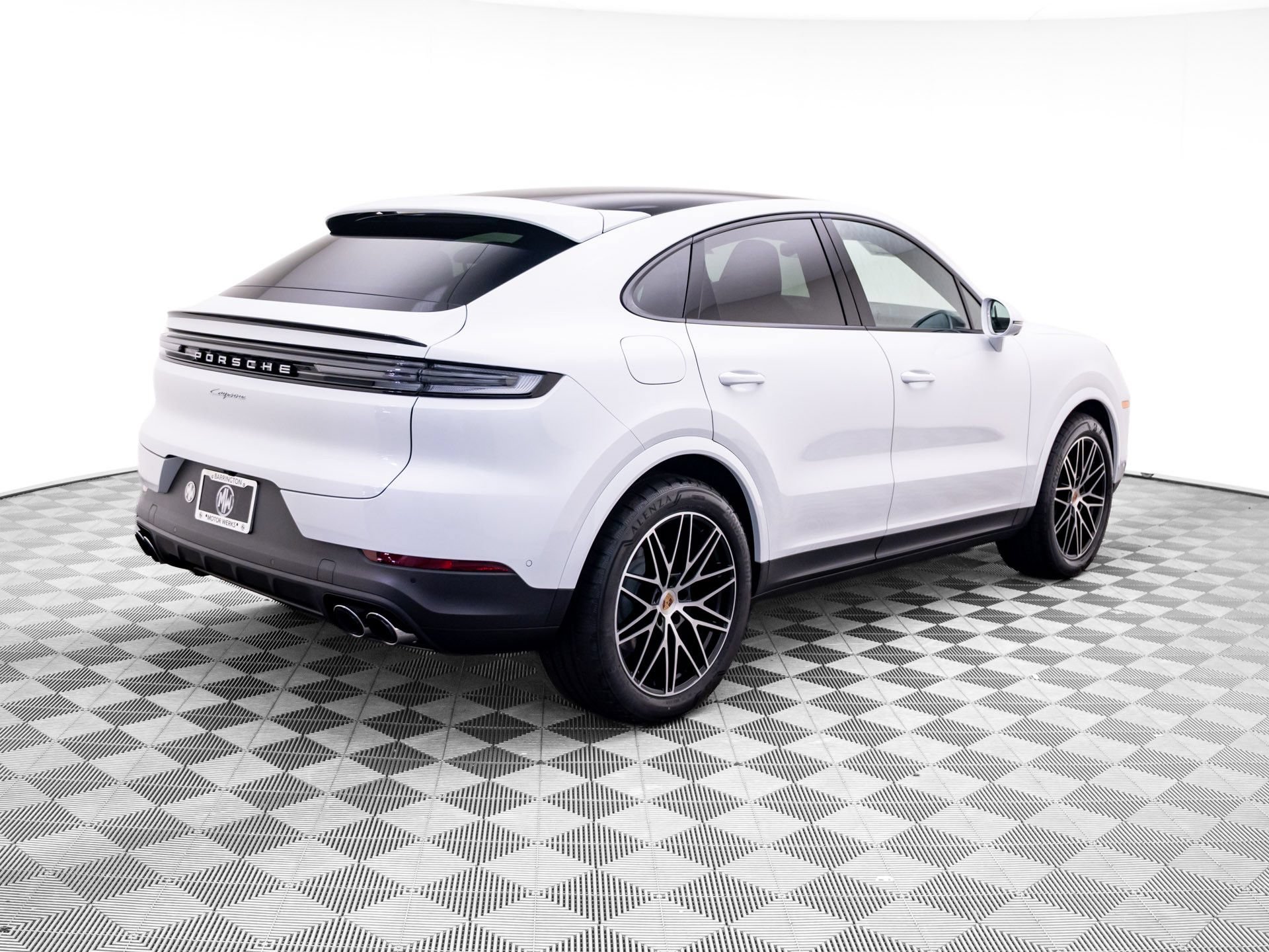 New 2026 Porsche Cayenne Coupe AWD/4WD image 8