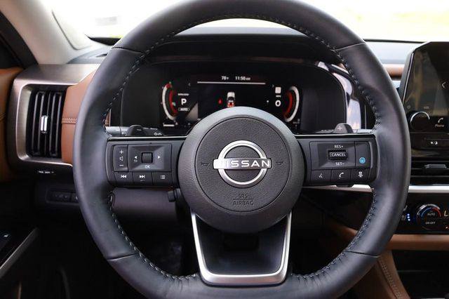 Used 2025 Nissan Pathfinder Platinum AWD/4WD image 13