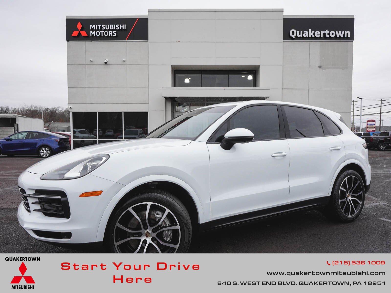 Used 2023 Porsche Cayenne w/ Premium Package image 1
