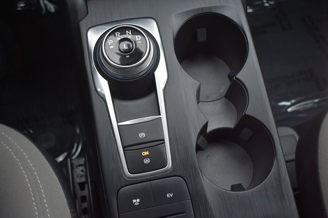 Used 2022 Ford Escape SE w/ Cold Weather Package image 32