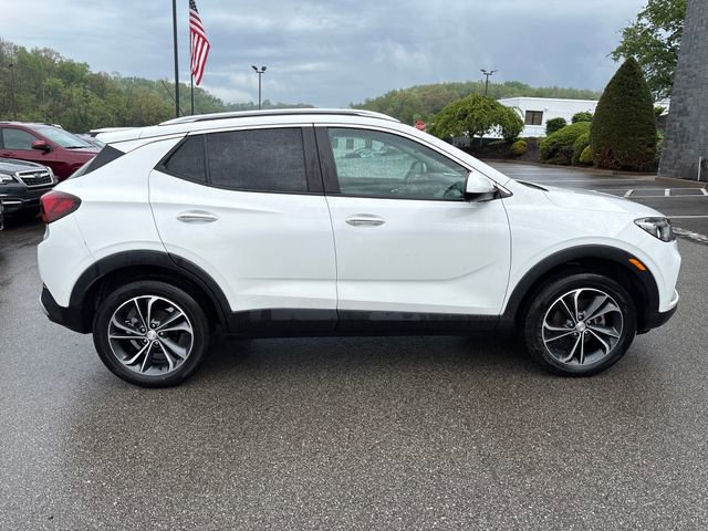 Used 2023 Buick Encore GX Select w/ Safety Package II AWD/4WD image 6