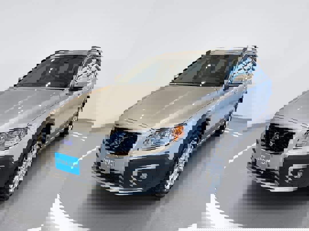 Used 2016 Volvo XC70 T5 Premier w/ Proximity Package