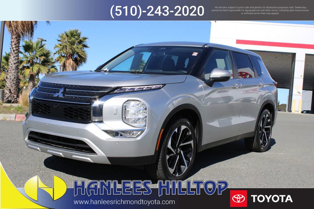 Used 2024 Mitsubishi Outlander SE image 3