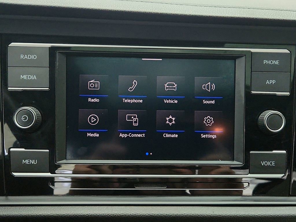Used 2020 Volkswagen Jetta R-Line w/ R-Line Cold Weather Package FWD image 17