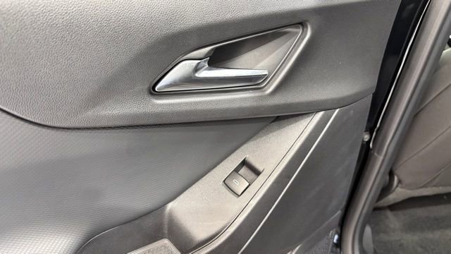 New 2026 Chevrolet Equinox LT AWD/4WD image 17
