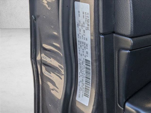 Used 2020 Jeep Grand Cherokee Laredo image 24