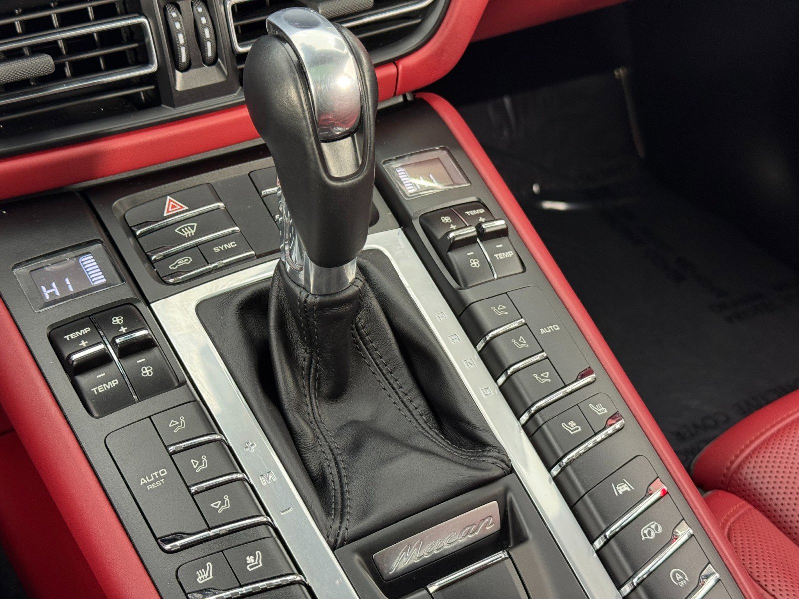 Used 2020 Porsche Macan GTS image 34