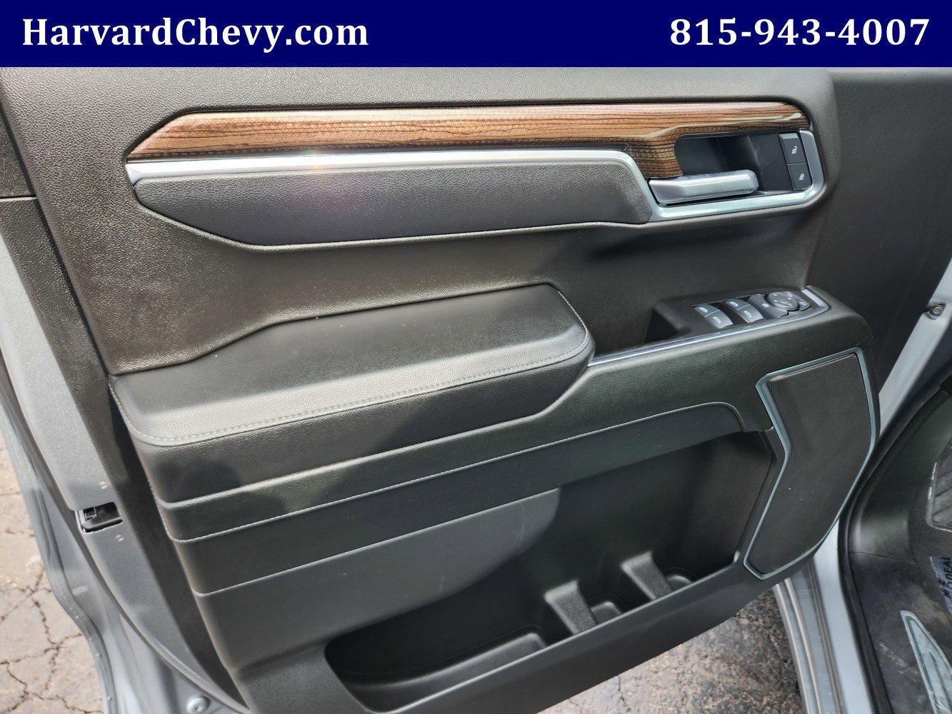 Used 2025 Chevrolet Silverado 1500 LT image 31