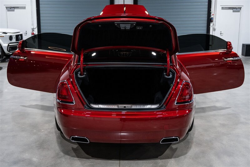 Used 2019 Rolls-Royce Wraith RWD image 41