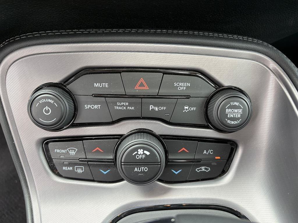 Used 2023 Dodge Challenger R/T w/ Performance Handling Group RWD image 17