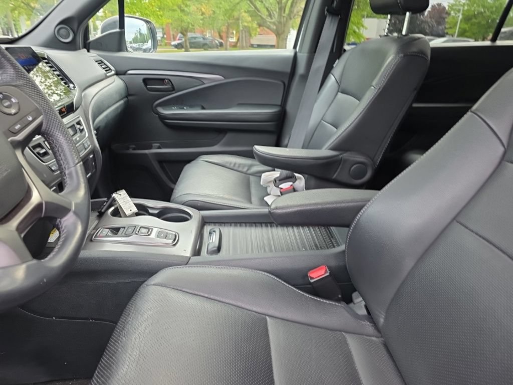Used 2023 Honda Passport EX-L image 22
