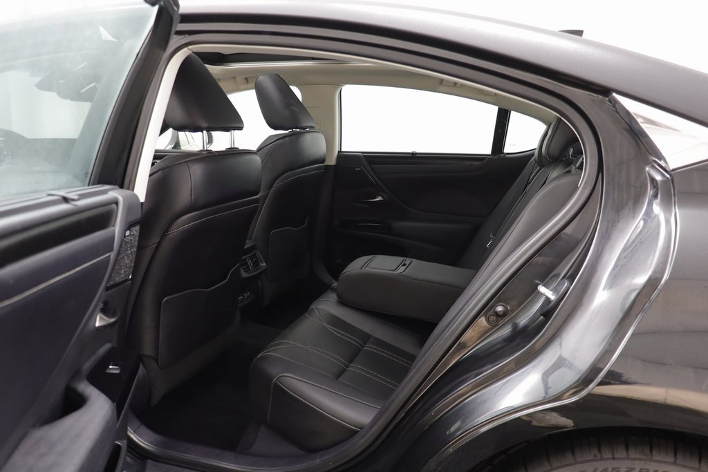 Used 2022 Lexus ES 350 Ultra Luxury image 16