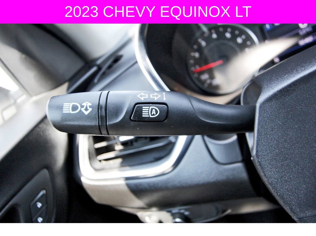 Used 2023 Chevrolet Equinox LT image 17