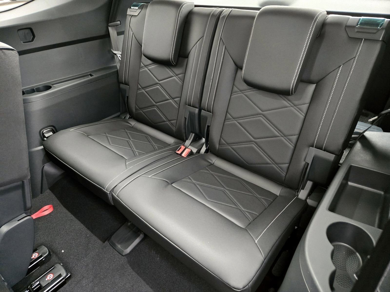 New 2026 Volkswagen Atlas SE image 18