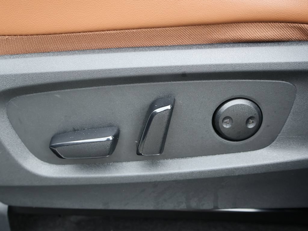 Used 2024 Nissan Pathfinder Platinum w/ Cargo Package AWD/4WD image 34