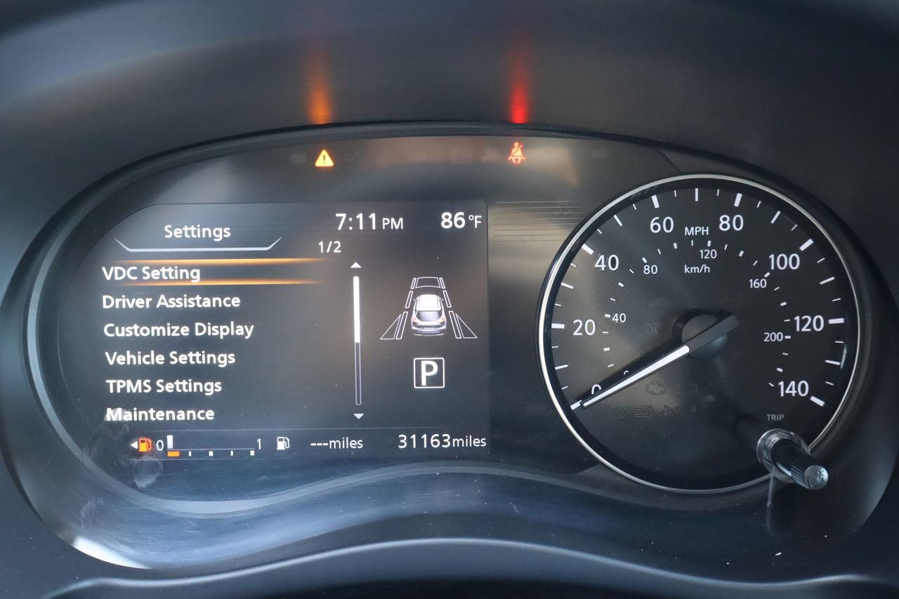 Used 2022 Nissan Kicks SV w/ Interior Electronics Package FWD image 9