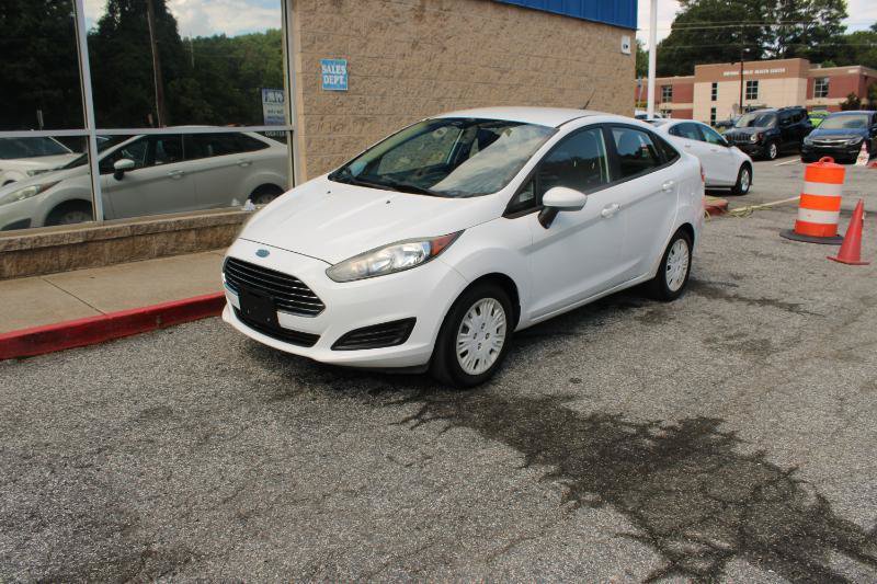 Used 2014 Ford Fiesta S FWD image 3