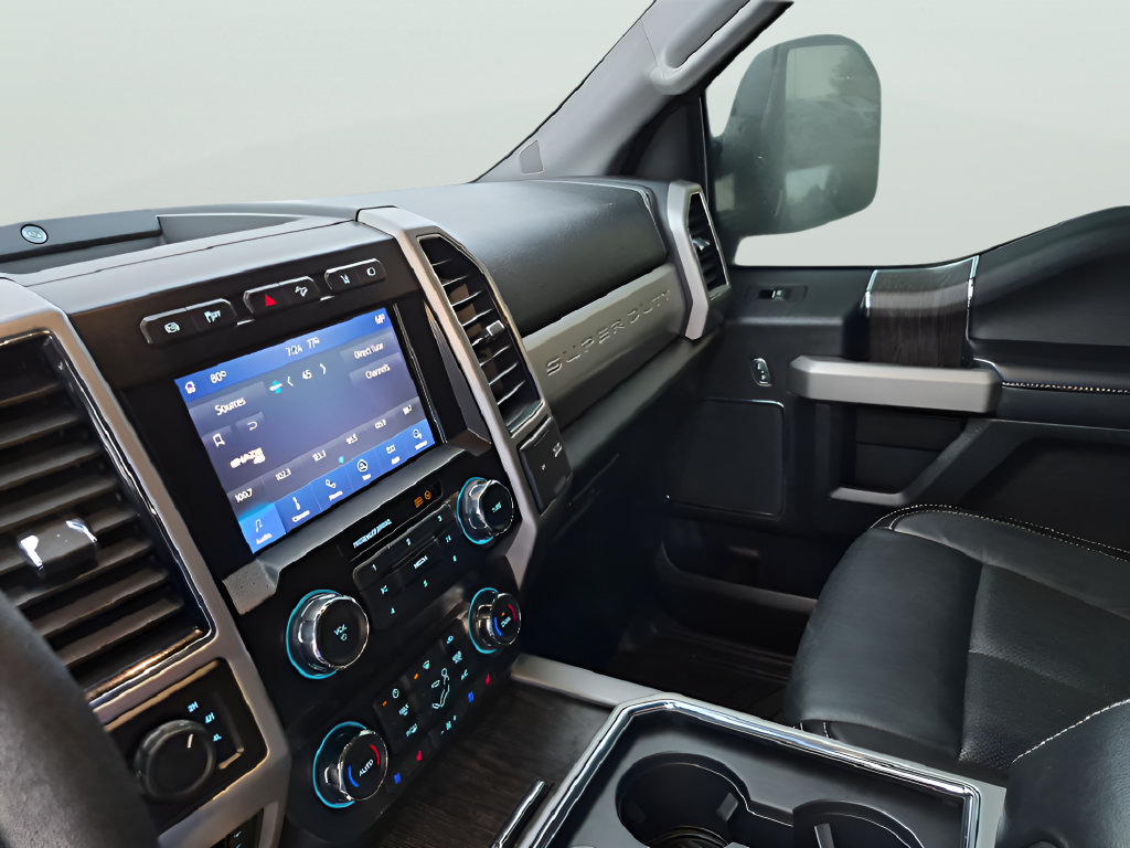 Used 2020 Ford F250 Lariat w/ Lariat Ultimate Package AWD/4WD image 28